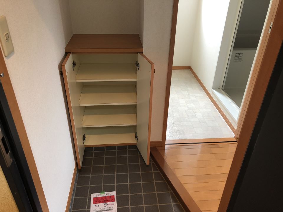 モコロード荒田 玄関
