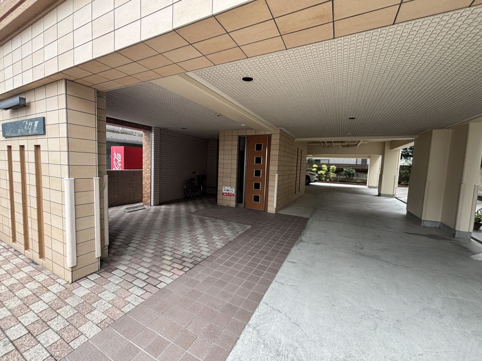 米澤ＢＬＤⅡ 駐車場