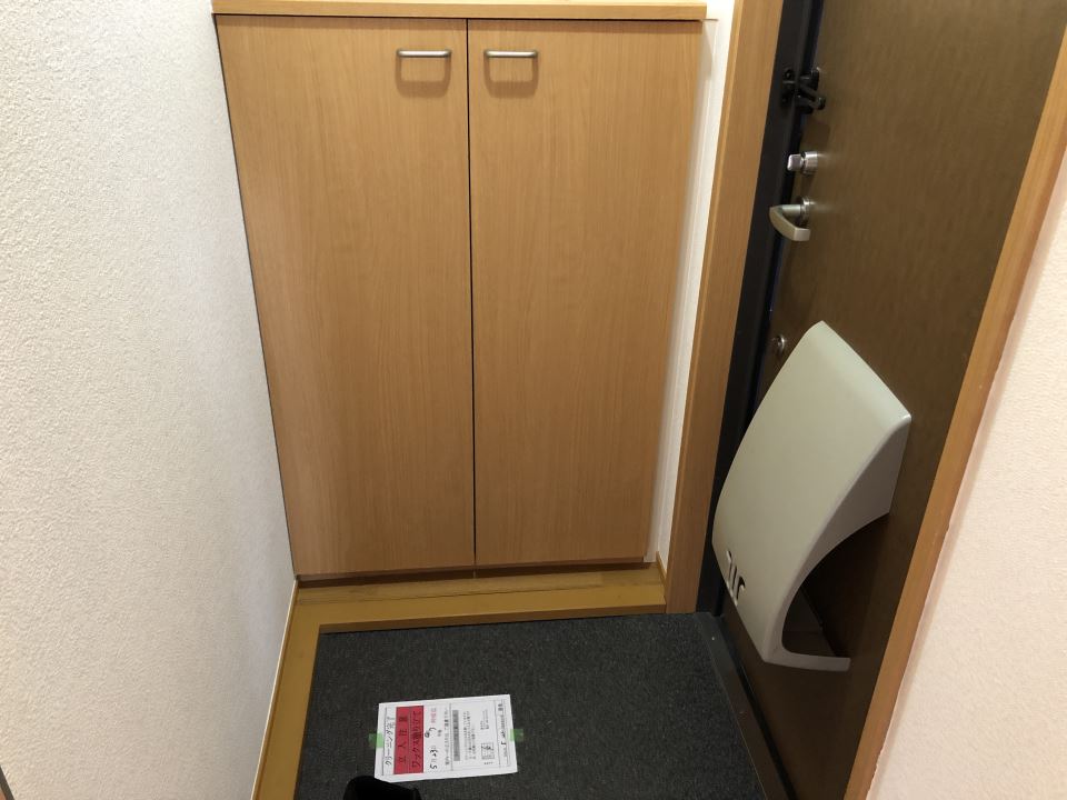 シャルマンハイム 玄関