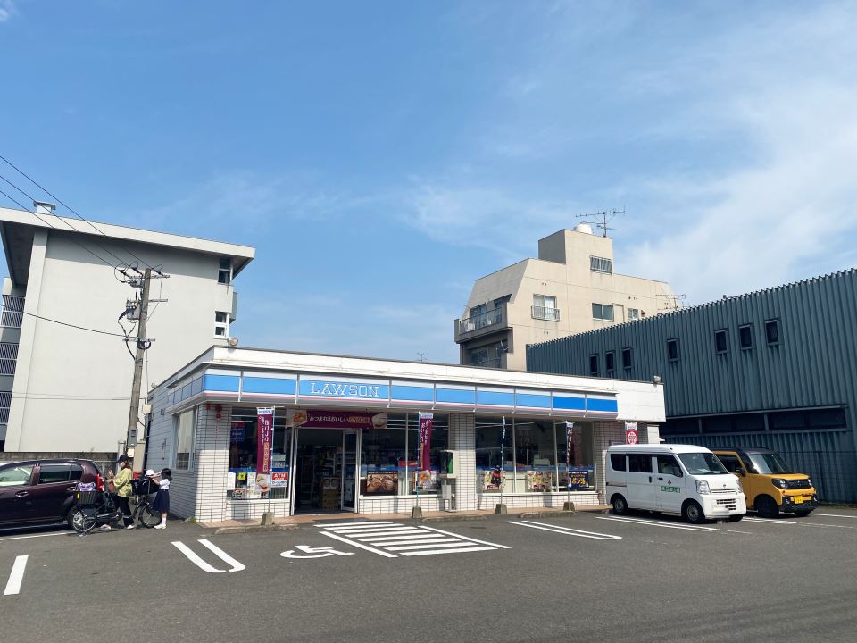 グリーンヒルズ薬師 コンビニ