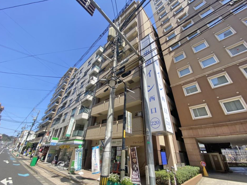 シャーレック 外観