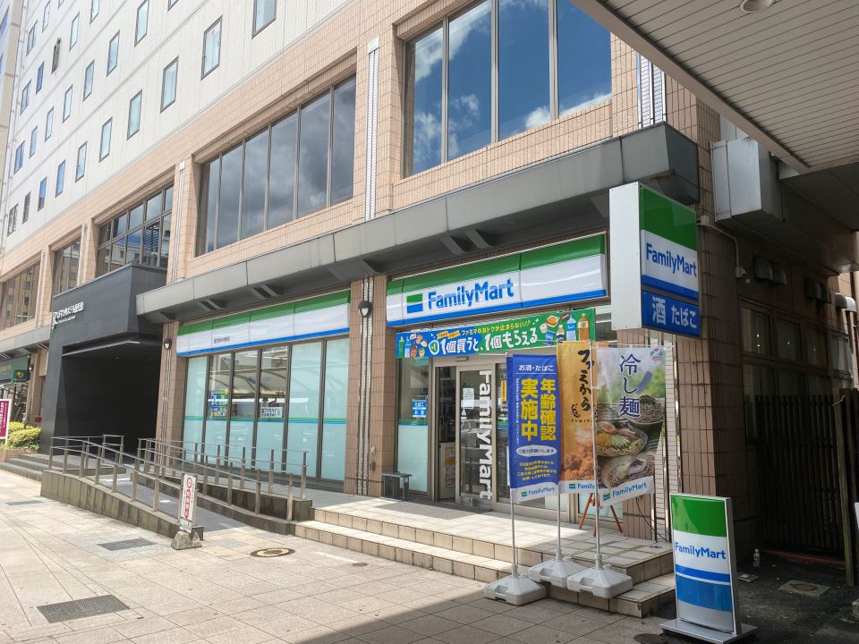 シャーレック コンビニ