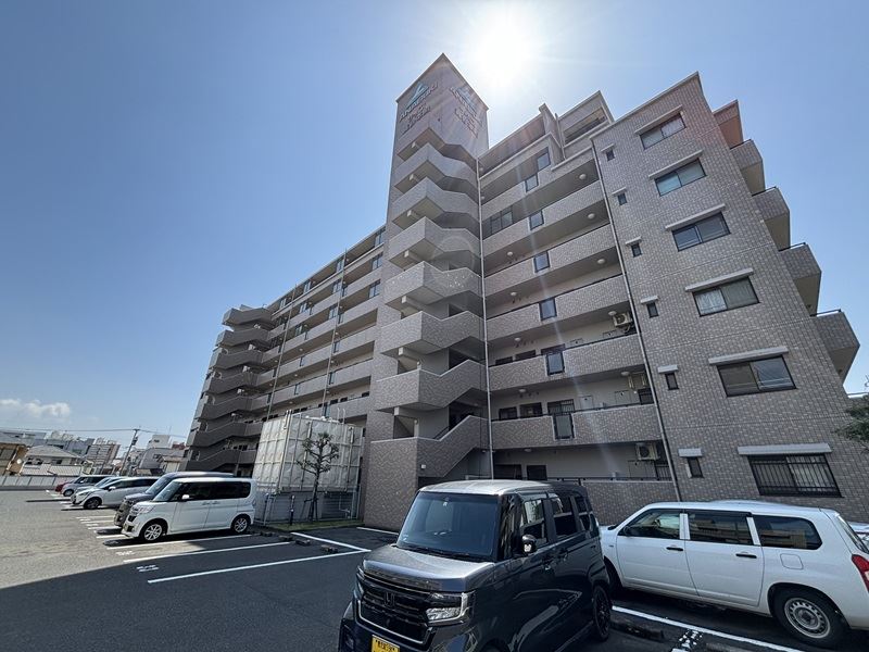 サーパス真砂本町２０１号室 外観