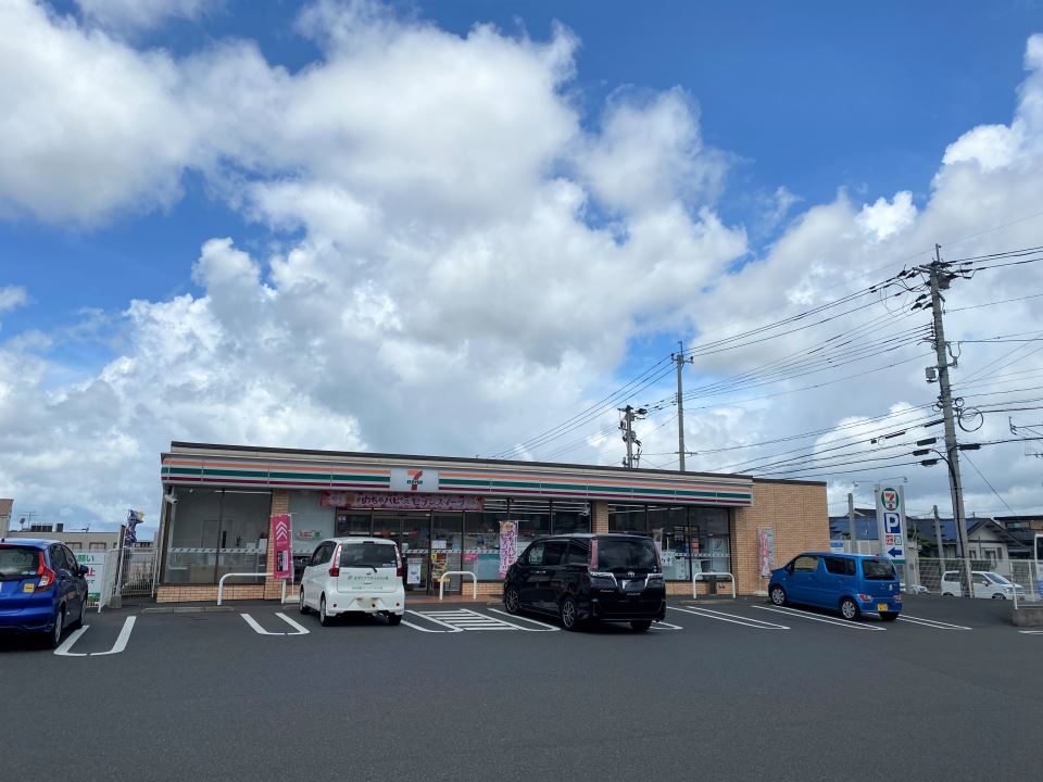 クレールメゾン吉野Ｂ棟 コンビニ