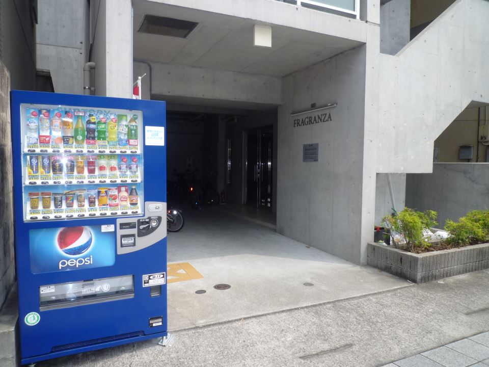 ＦＲＡＧＲＡＮＺＡ エントランス