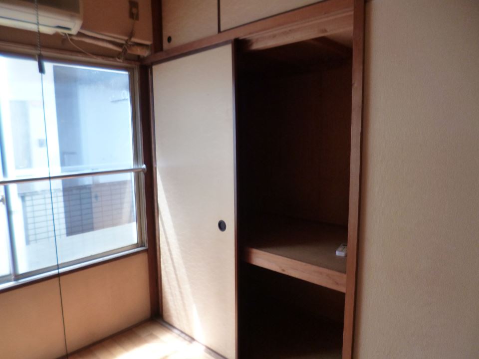 グローバルマンション 収納