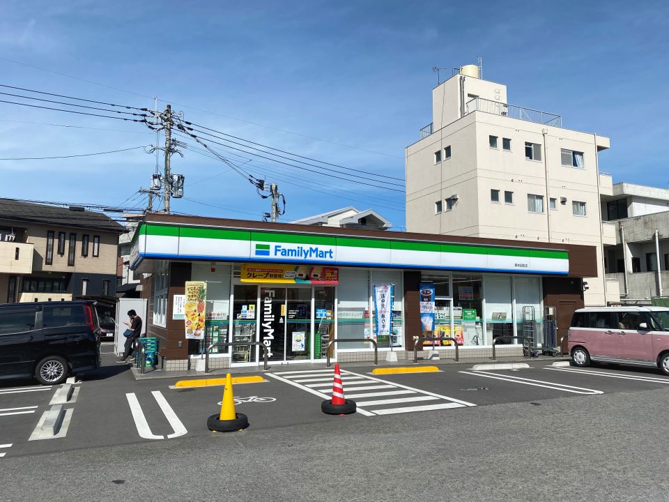 グローバルマンション コンビニ