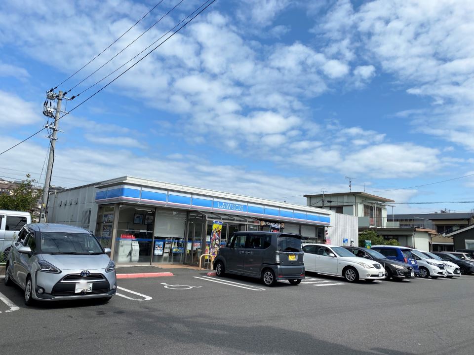 真辺ビル コンビニ
