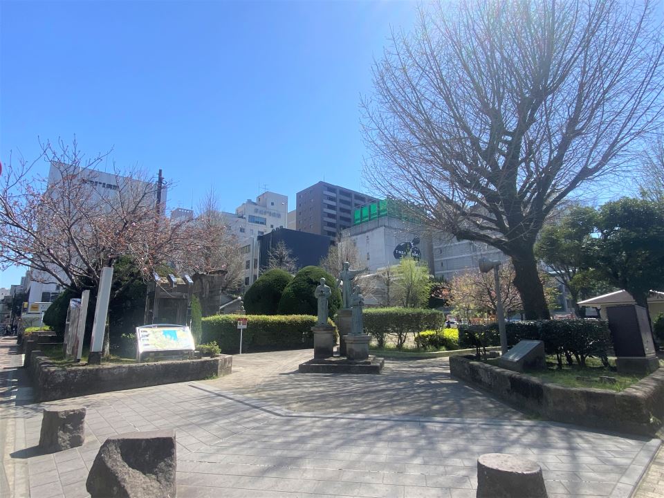 アークネスト高見馬場 公園