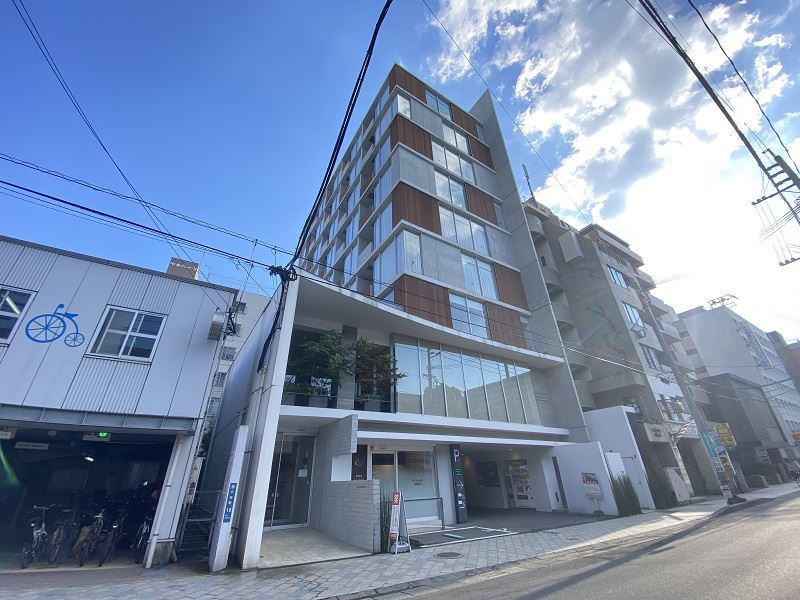 アークネスト高見馬場 エントランス