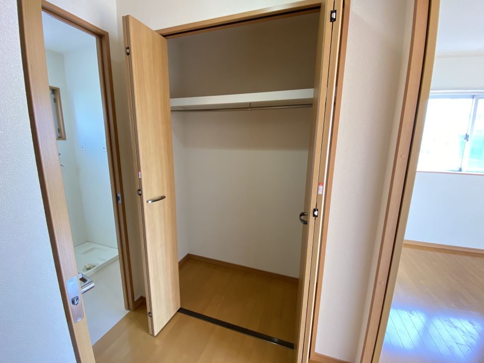 エリーズ西田 収納