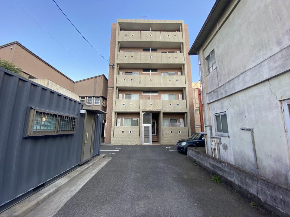 エリーズ西田 外観