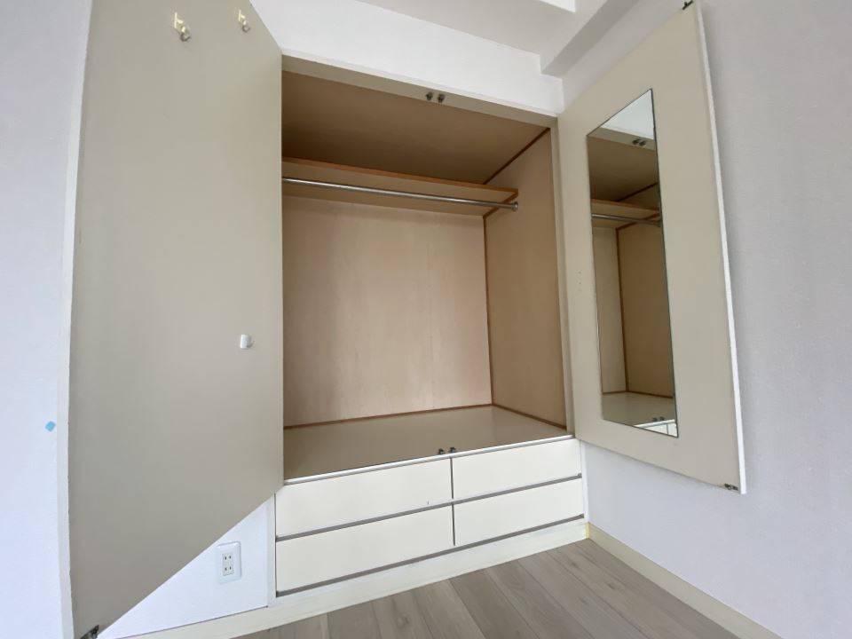 ＭＡＩＳＯＮ ＰＲＩＶＥ　前田 収納