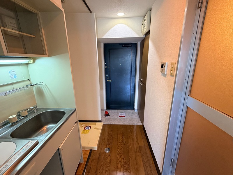 朝日プラザ上之園７０２号 玄関