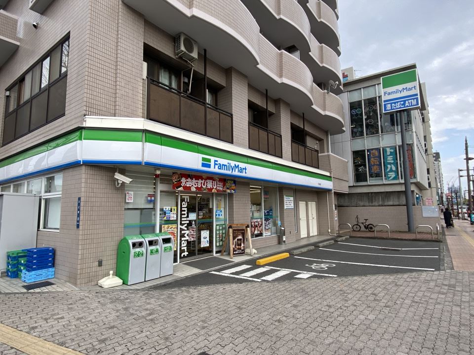 ラルーチェ平田橋 コンビニ