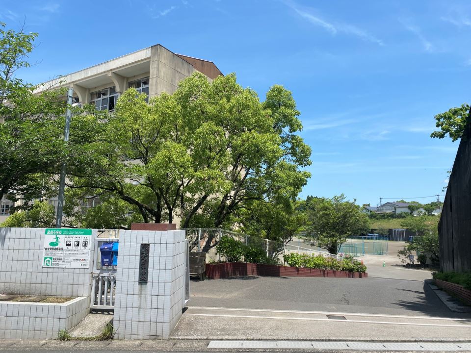 ルミネスＥ 中学校