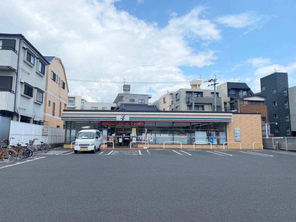 コスモガーデン鴨池 コンビニ