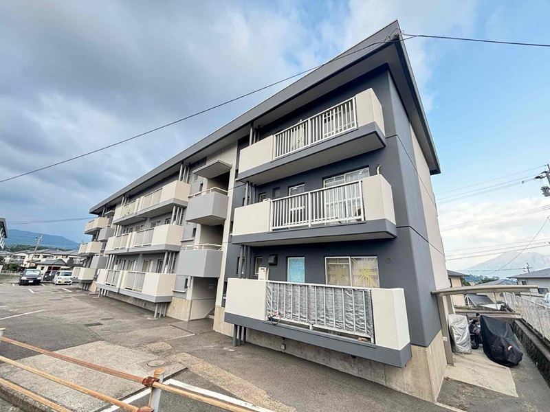 サルヴァトーレ吉野２号棟 外観