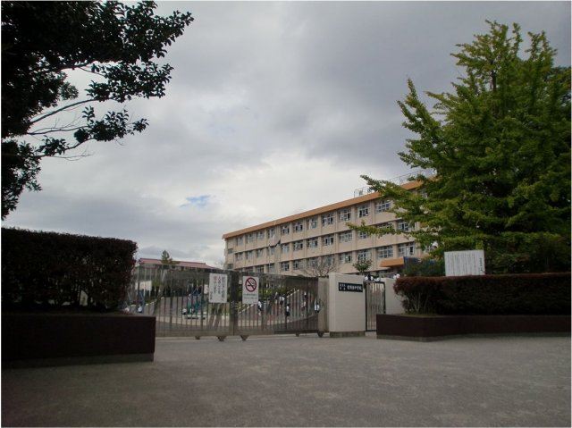 サルヴァトーレ吉野２号棟 中学校