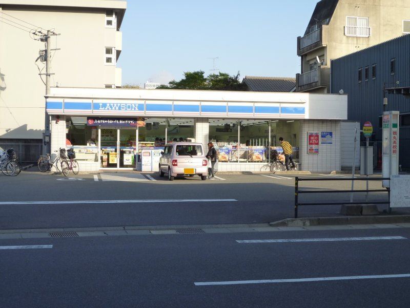 グランシャトー薬師 コンビニ