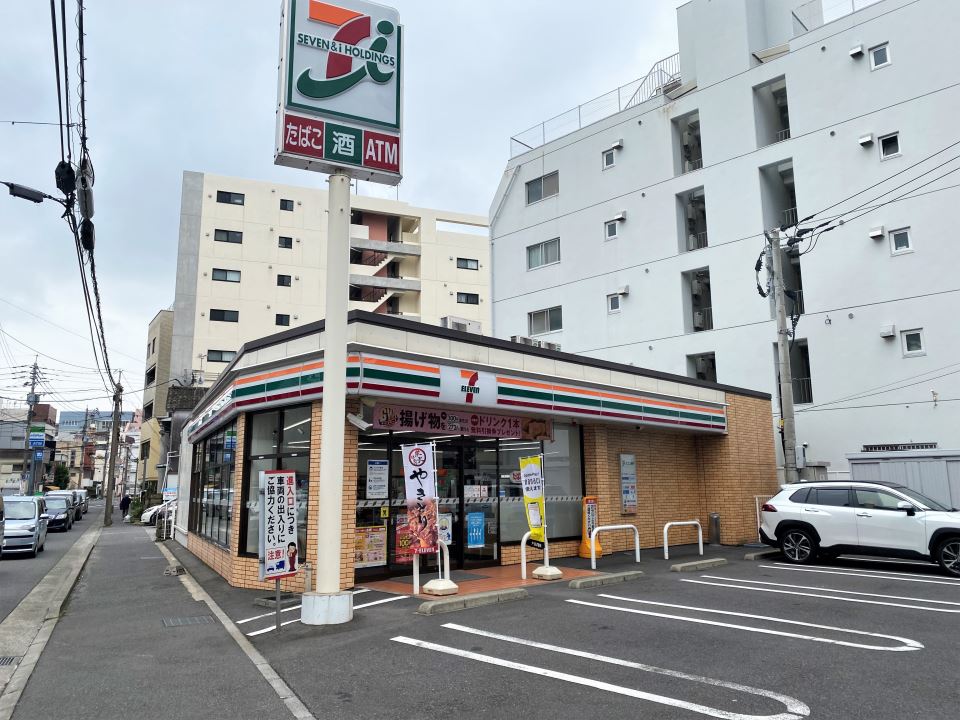 ＬＡ‐ＣＨＩＣ鹿児島中央 コンビニ