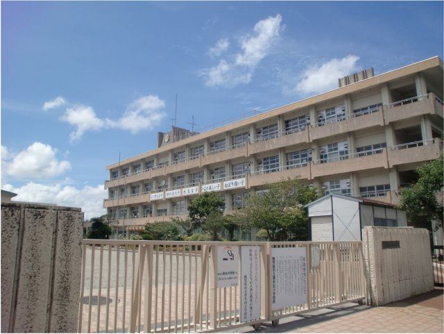 草牟田１丁目Ｙ貸家 小学校
