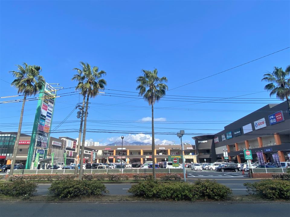 ＣｏＣｏｎＢＬＤ  Ｔｒｅｉｚｅ（ココンビル トレーズ） ショッピング施設