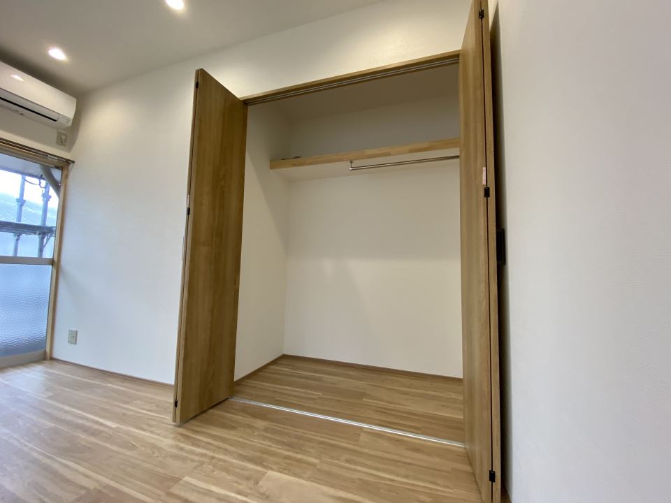 アパートメント新照院 収納