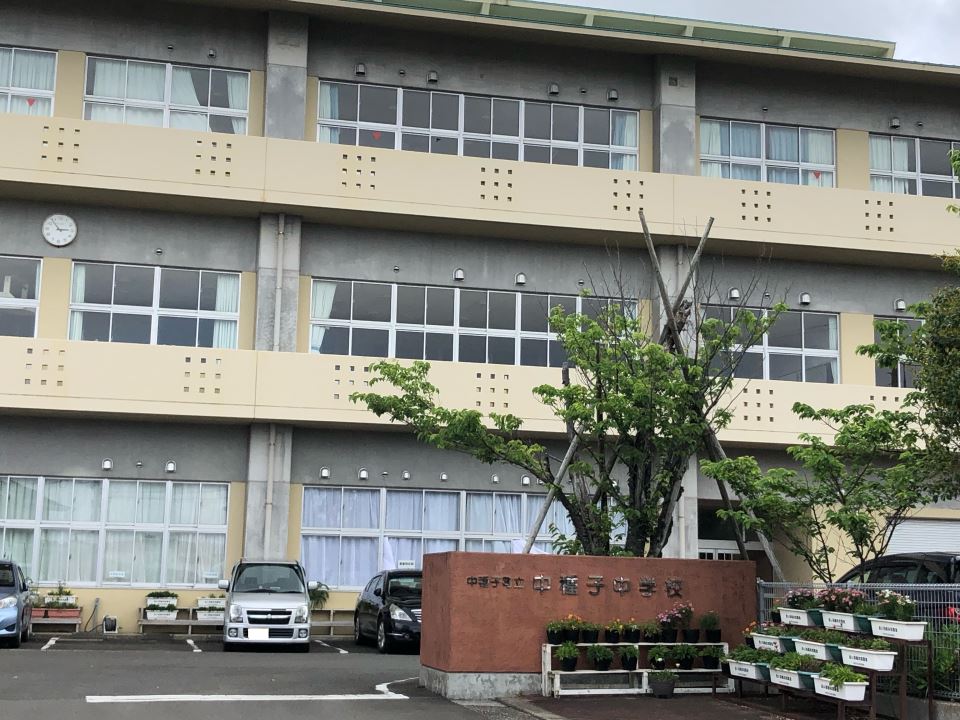 Ｍハイツ 中学校