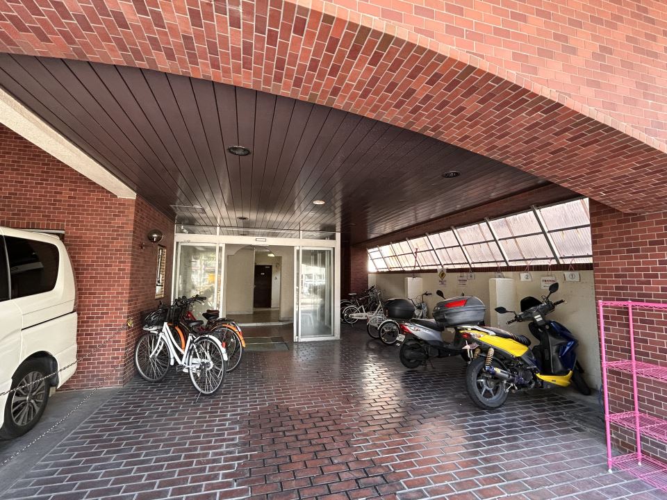 皐月マンション天文館８０７号室 エントランス