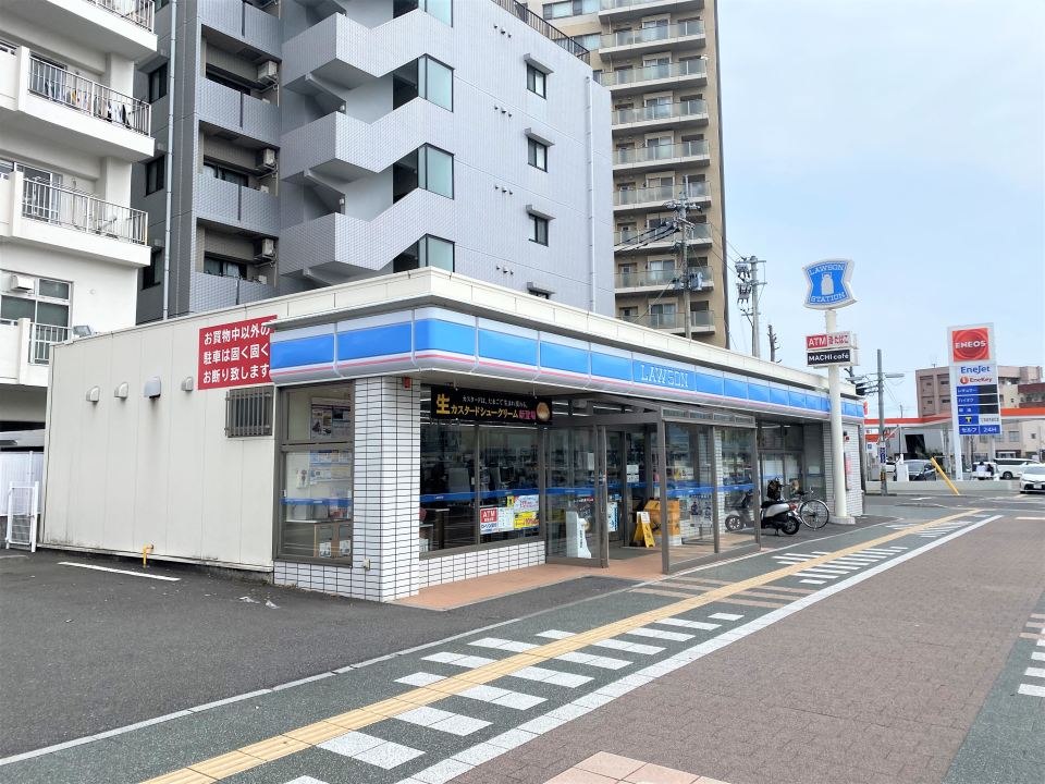 ブランシエラ鹿児島２０５号 コンビニ