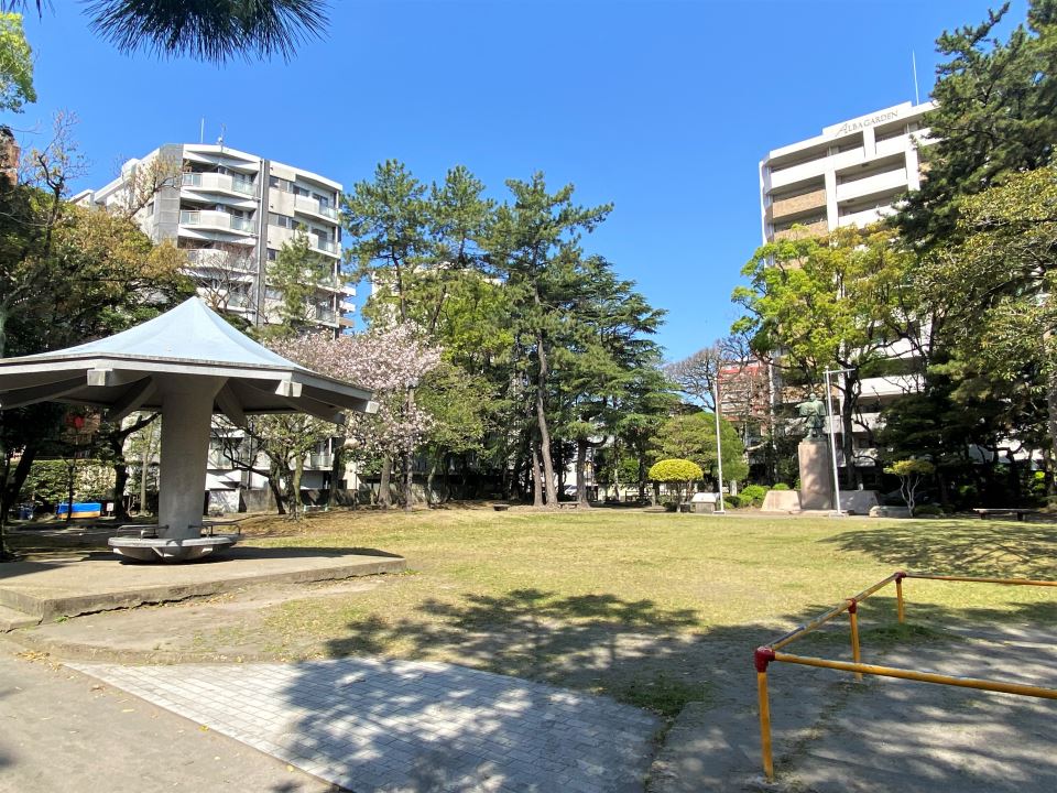 ＦＯＲＥＳＴ　ＨＩＬＬＳ 公園