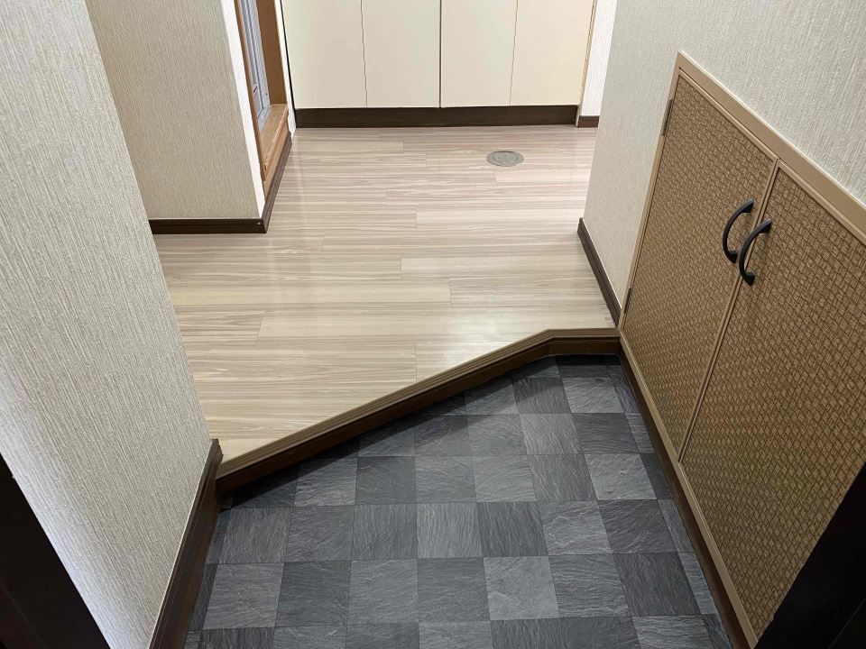 アリオンいづろ 玄関