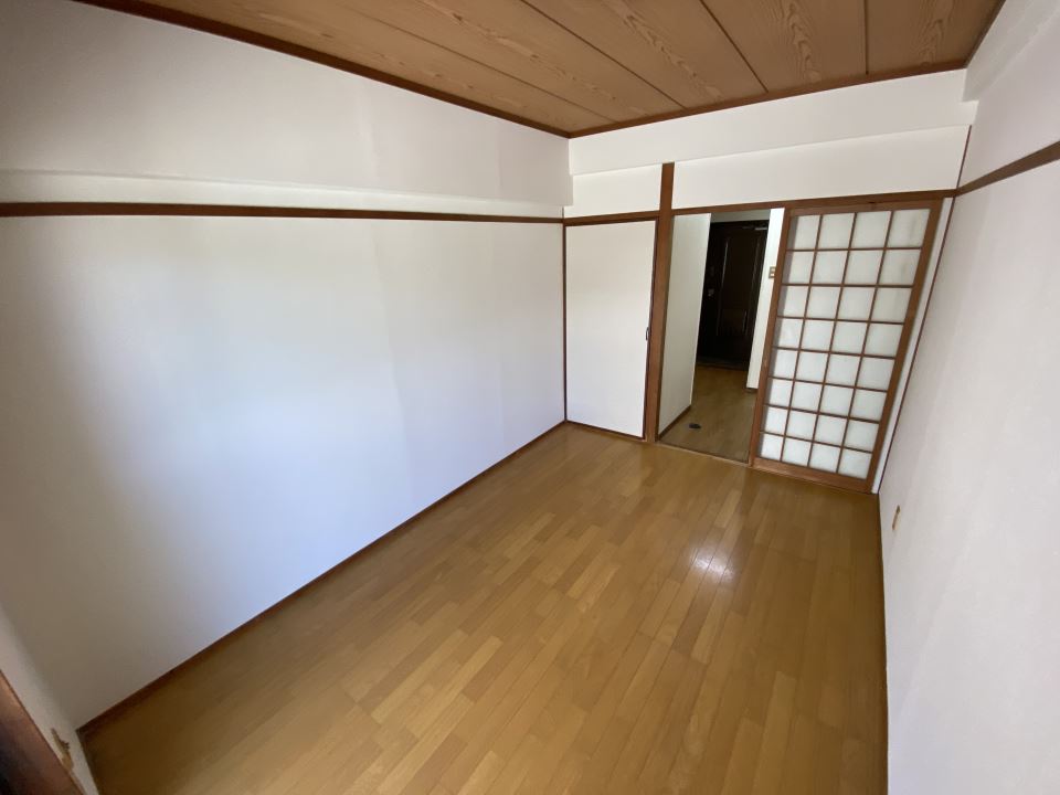 ＫＢＫスポーツ荒田ビル リビング