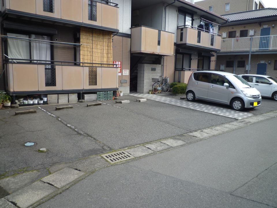 セジュール御船手 駐車場