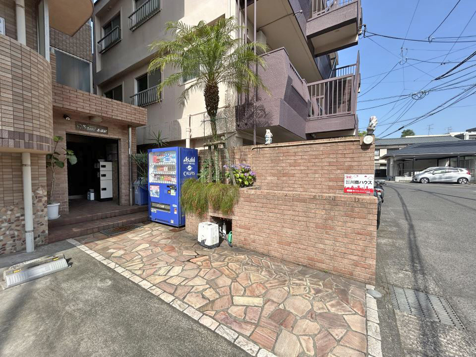 ヴィクトワール五番館 エントランス