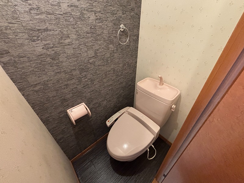 ヴィクトワール五番館 トイレ
