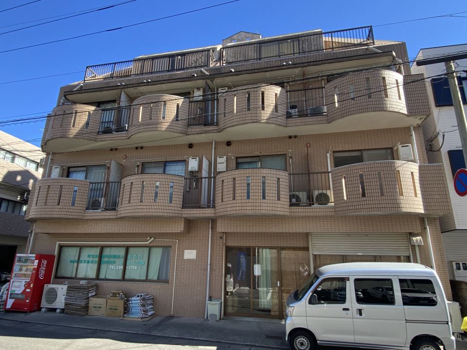 パレス鴨池 外観