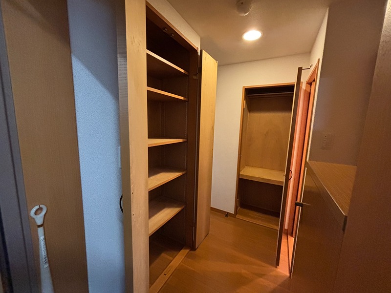 ヴィクトワール参番館 収納