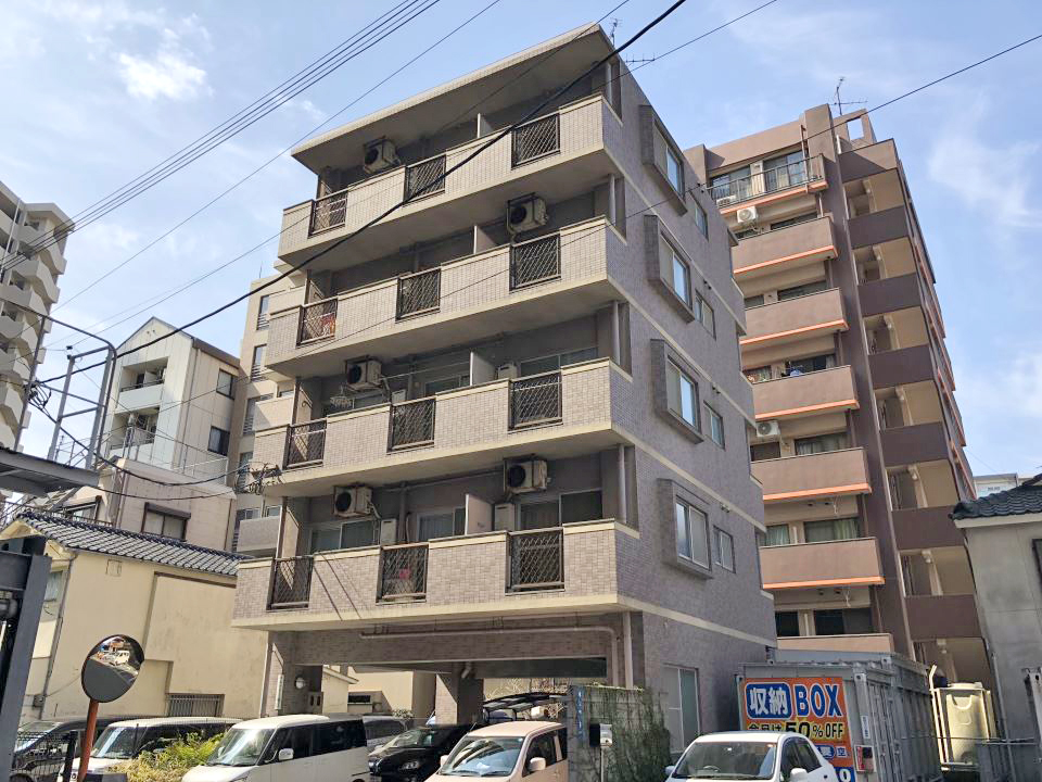 コニファー堀江 エントランス
