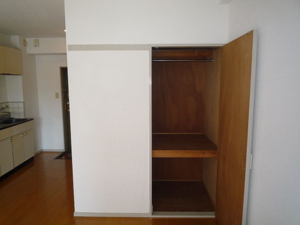 サンライズ鴨池 収納