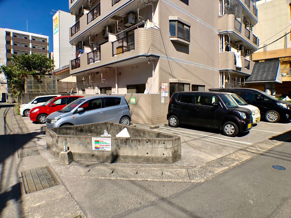 サンライズ鴨池 駐車場