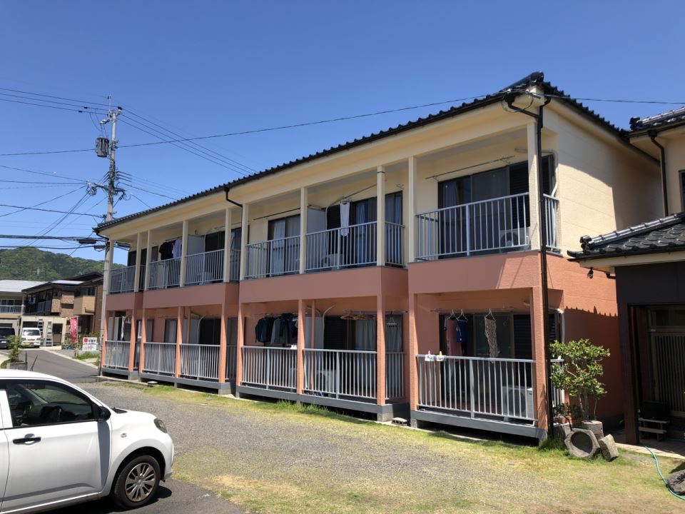 宮一コーポ 駐車場
