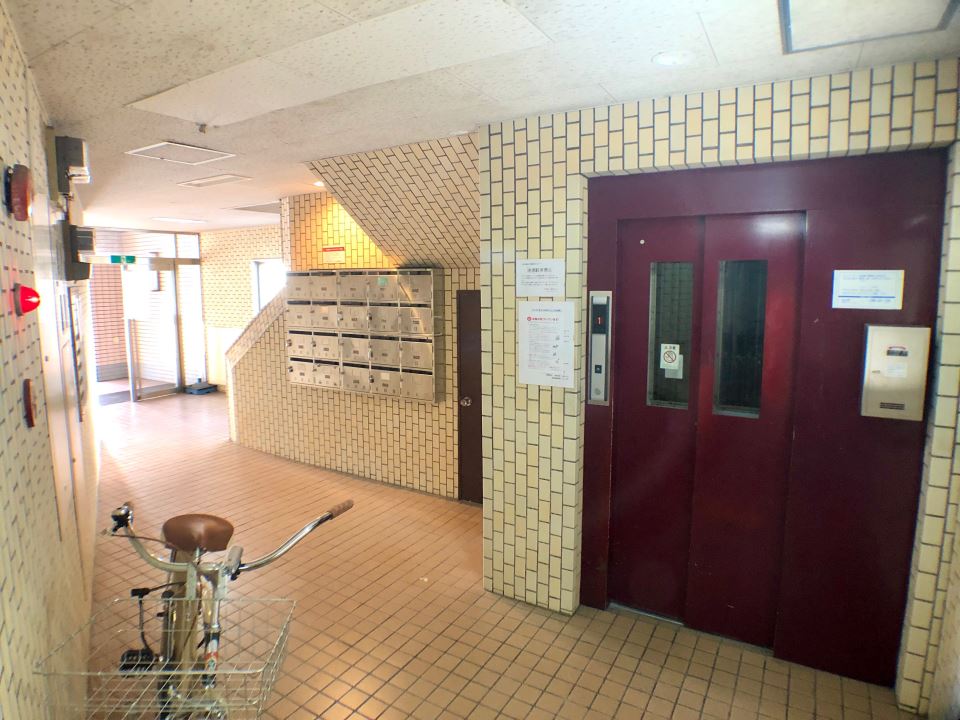 タウンプラザ照国 エントランス