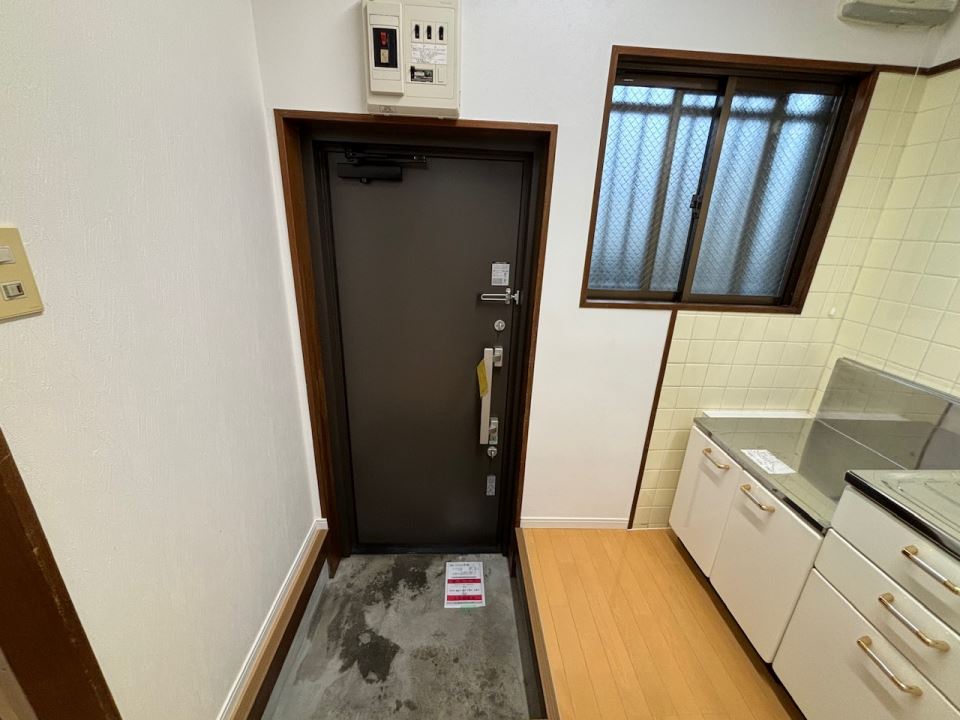 ホワイトハイムⅡ 玄関