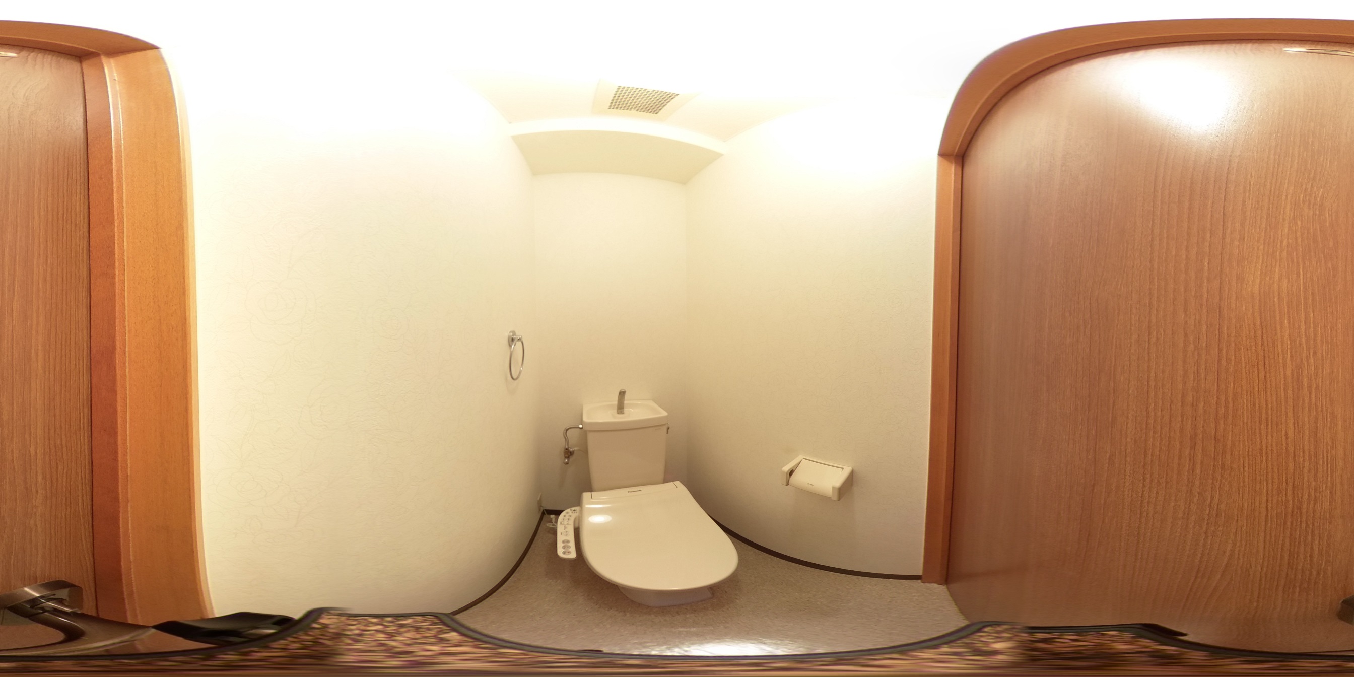 惟神いづろビル トイレ