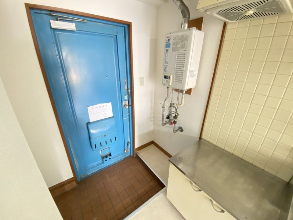 コーポ御用 玄関