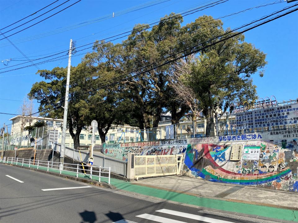 コーポ御用 小学校