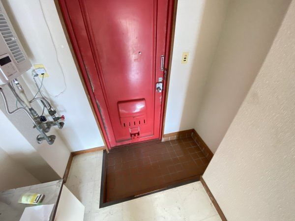 コーポ御用 玄関