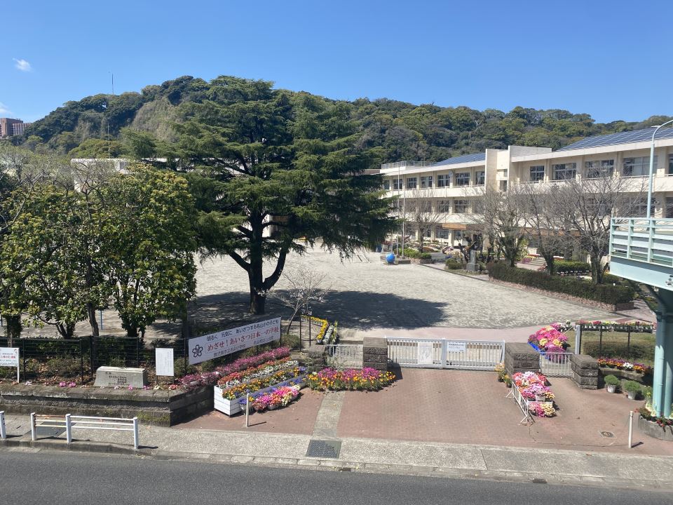 床次ビル 小学校